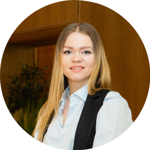 Александра Старкова